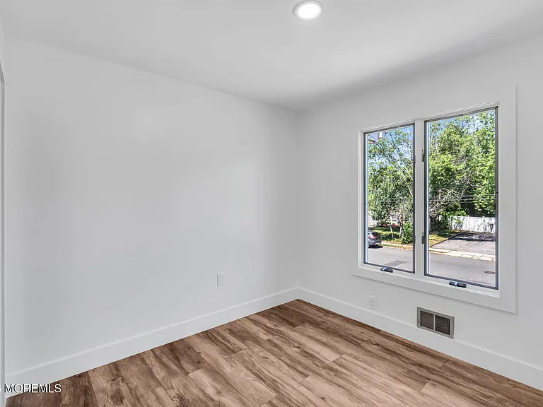 24 Woodlark Rd — Photo 19