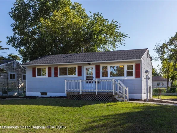 15 Carnegie Street, Toms River, NJ 08757