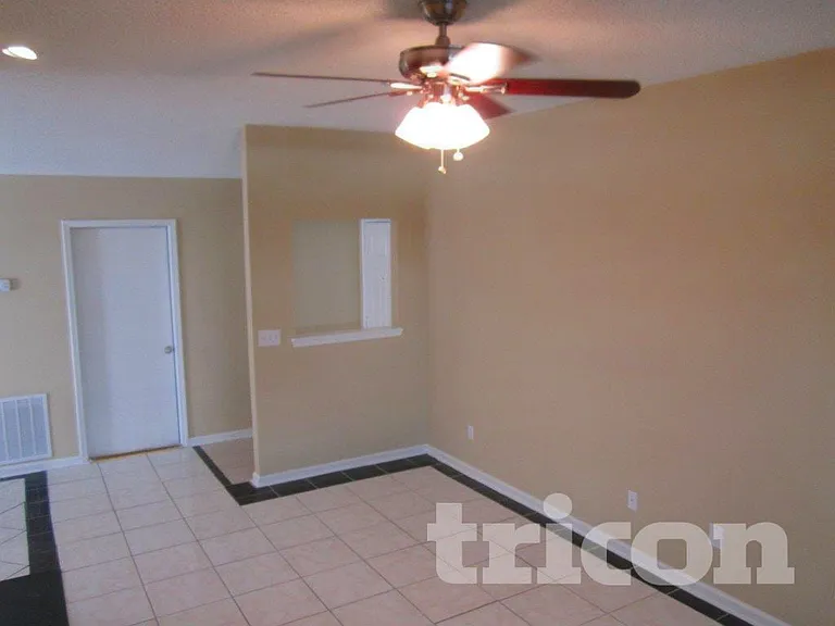 12351 Silent Brook Trl — Photo 7