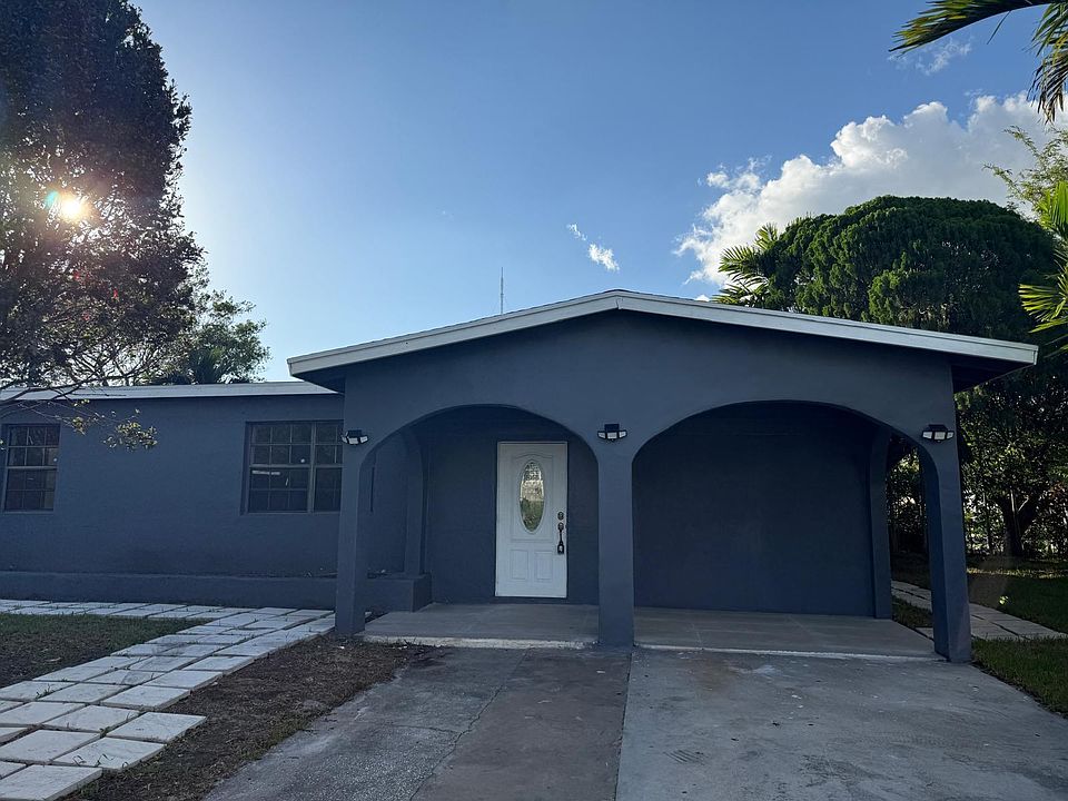 1st image of 4400 SW 36th St