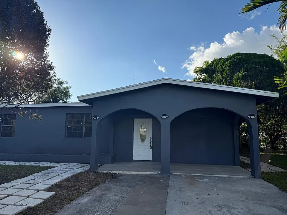 4400 SW 36th St