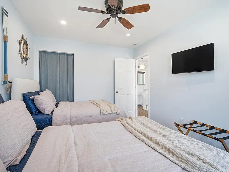 214 Hagen Rd — Photo 15