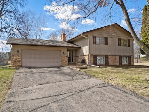 1950 20th Ave NW, New Brighton, MN 55112