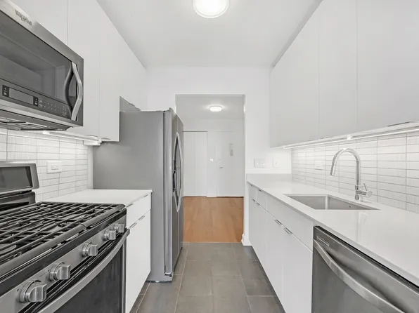 77 West 24th Street image 11 of 25