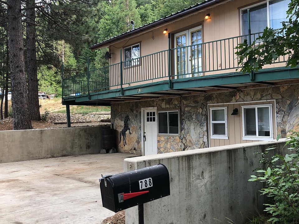 2nd image of 788 Bresciani Cir #A