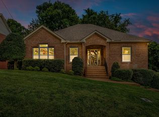 6708 Autumnwood Dr, Nashville, TN 37221