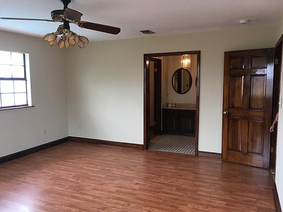 5th image of 2323 Dreux Ave