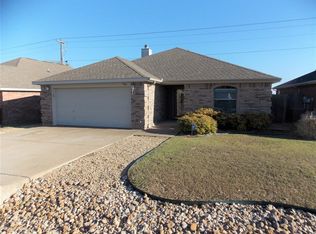 716 Rambling Ct, Granbury, TX 76049