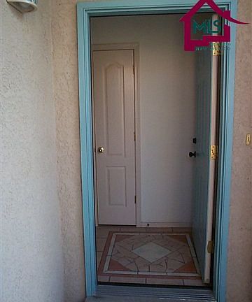 5th image of 850 Chateau Dr