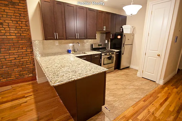 Rented by Fiddler Realty | media 51