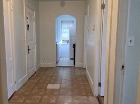 65 Whiting St, Lynn, MA