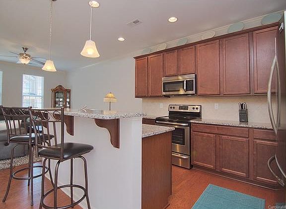 5th image of 1232 Assembly St #238