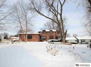 7028 Girard St, Omaha, NE 68152
