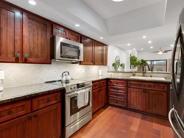 8779 E Via De Encanto — Photo 11