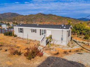 16156 Stone St, Redding, CA 96001