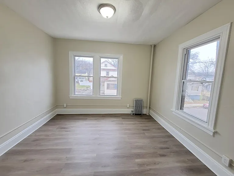 191 1st St #12 — Photo 5