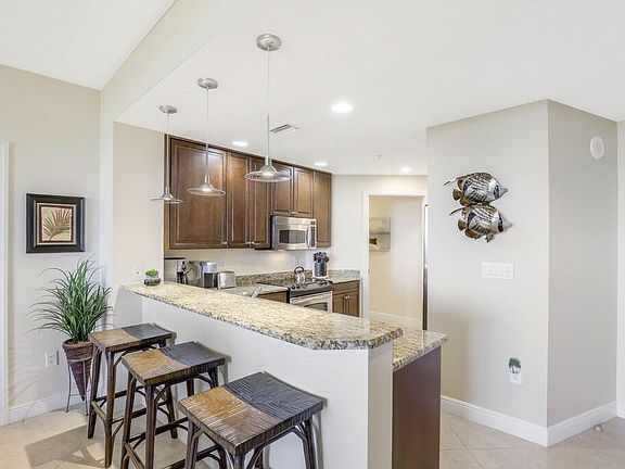 3rd image of 5781 Cape Harbour Dr APT 508