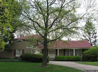 2703 Goldwood Dr, Rocky River, OH