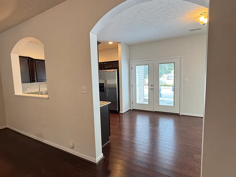 207 Portico St — Photo 6