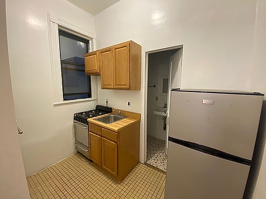 1st image of 309 W 54th St #1BB