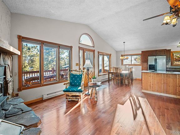 5th image of 65 Doe Circle