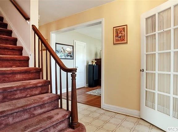 3rd image of 285 Lexington Ave
