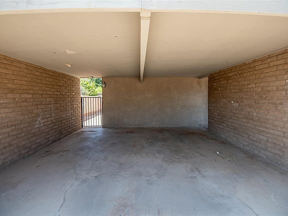 3rd image of 1808 S Dora Ave