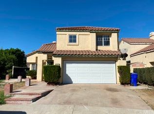 11520 Leatherleaf Rd, Fontana, CA 92337