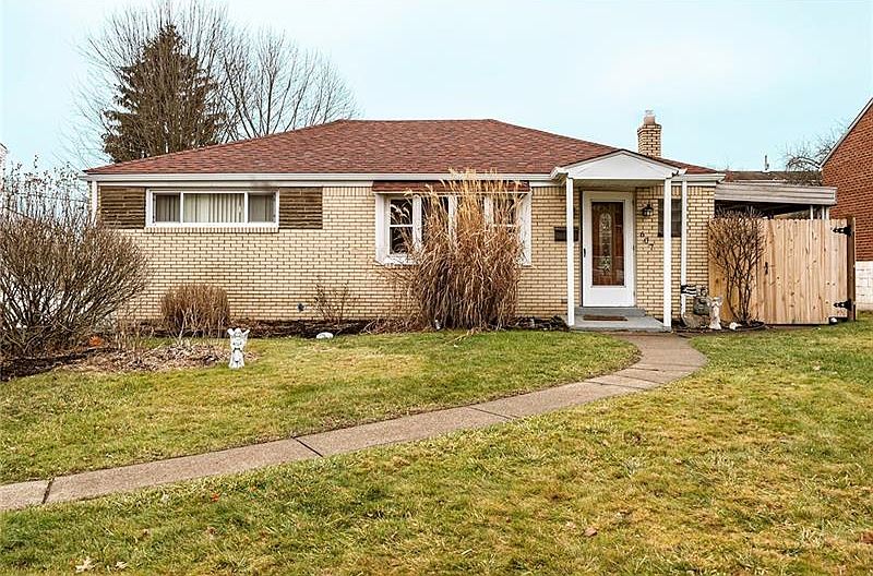 1st image of 607 Charlotte Dr