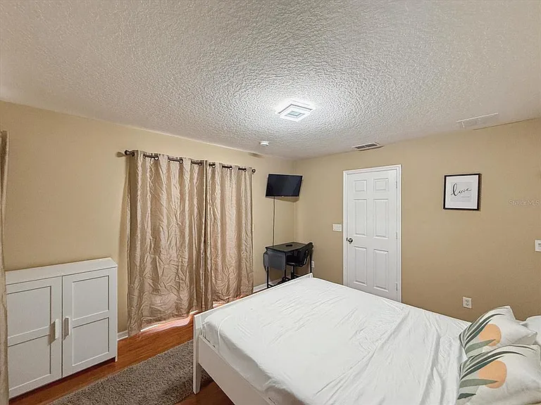 1302 S Beach Cir — Photo 25