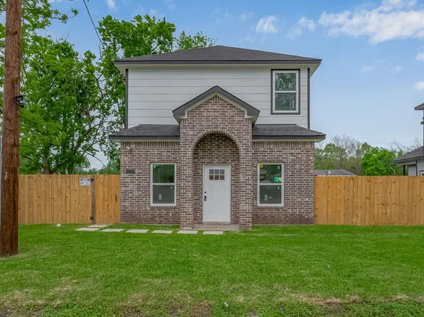 9005 Hilda St, Houston, TX 77033
