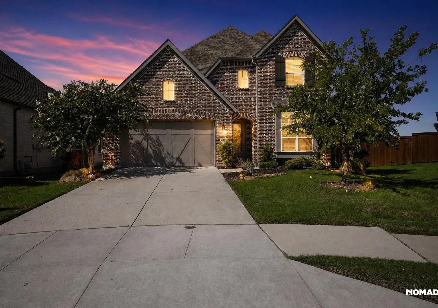 Stunning 5BR House in Celina — Photo 1