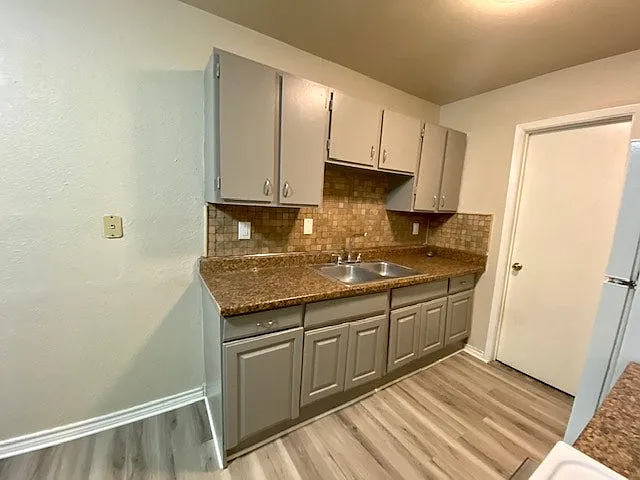 7135 Glen Ter #3