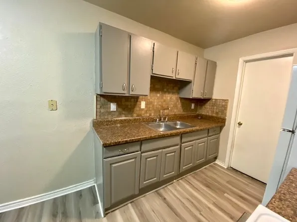 7135 Glen Ter APT 3, San Antonio, TX 78239