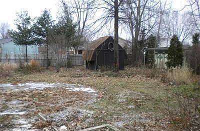 4th image of 122 California Dr
