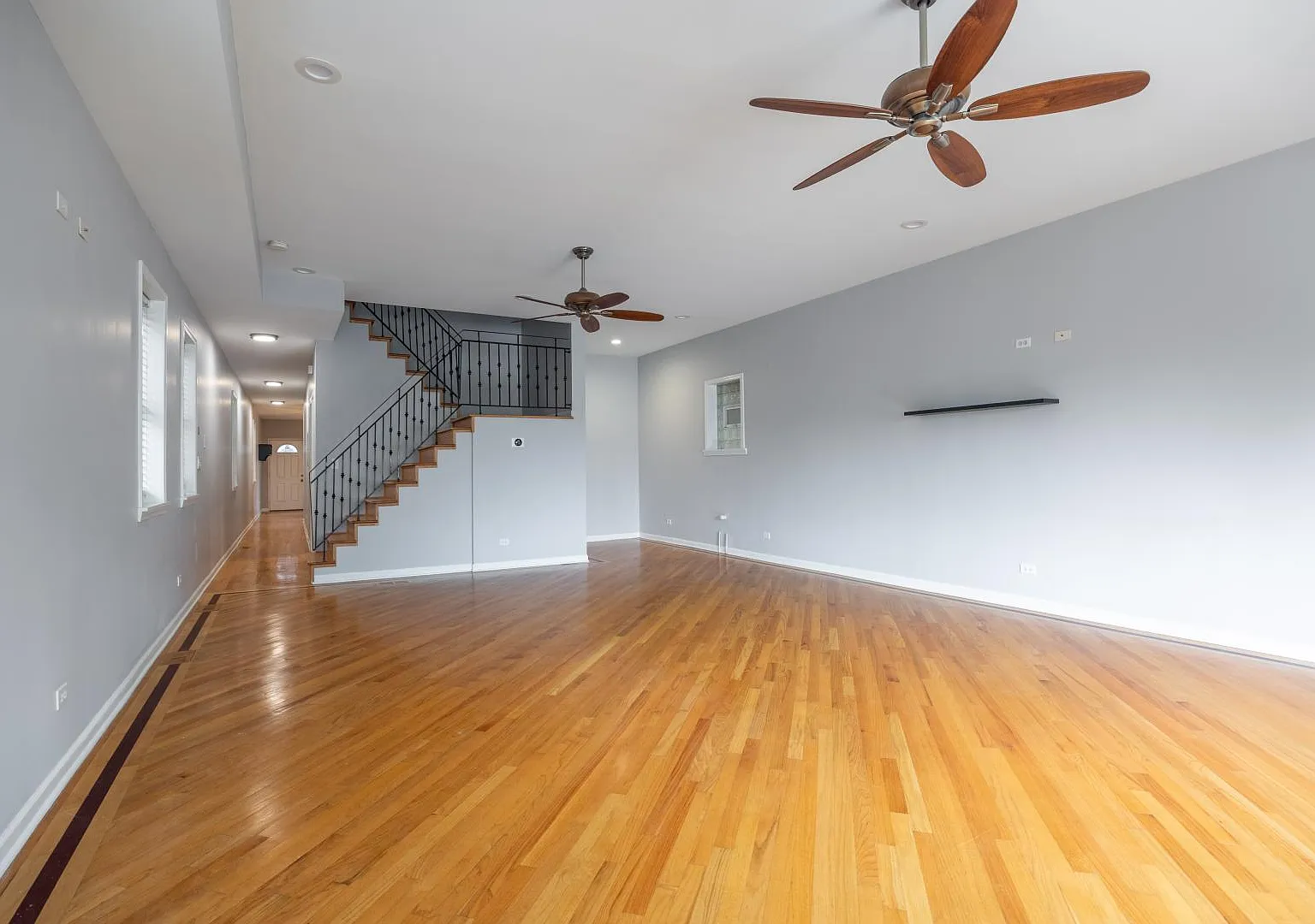 4 bed, 3.5 bath, 2900 sqft, $6,100 — Photo 4