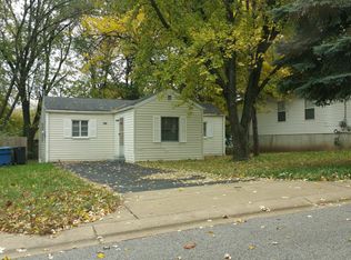 160 Bascom Dr, Saint Louis, MO