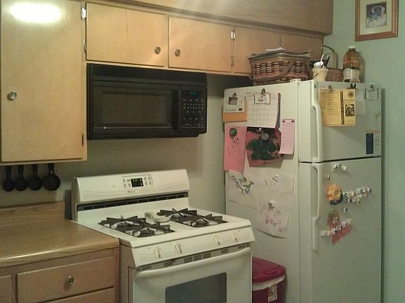 3rd image of 414 NE 4th St