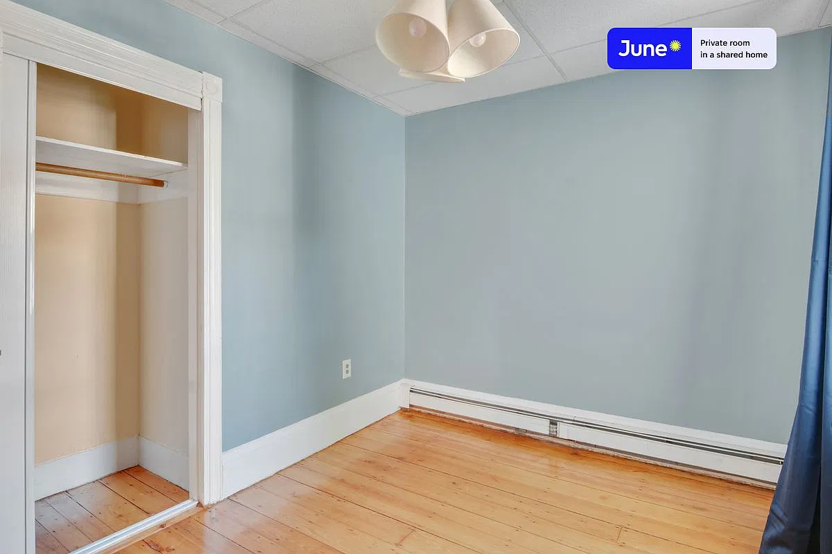 33 Howell St — Photo 2