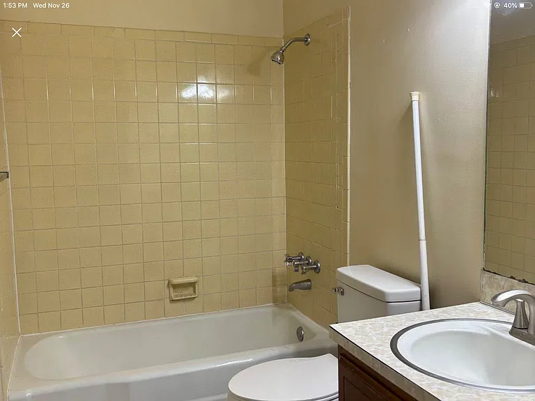 2820 Hawthorne Dr — Photo 8