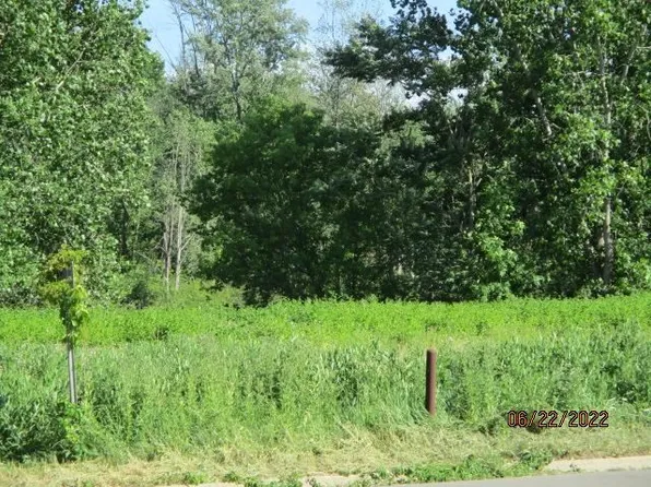 0 Fenton Sq, Fenton, MI 48430