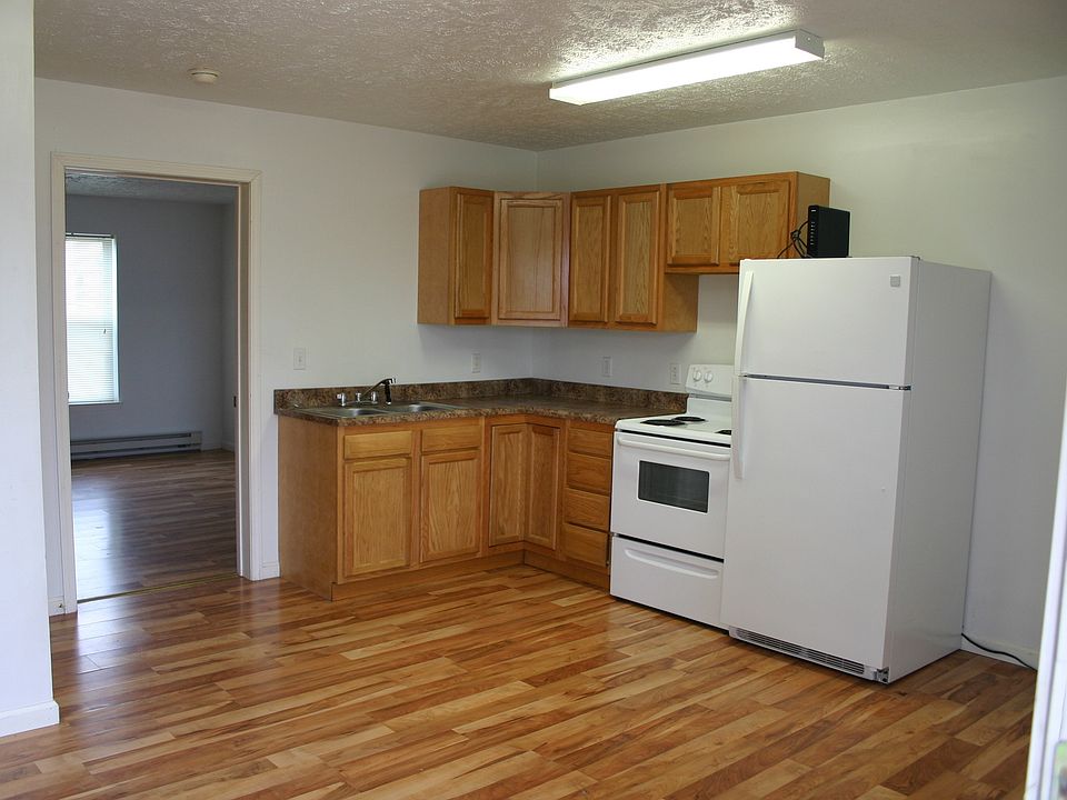 Kitchen/Dining Area