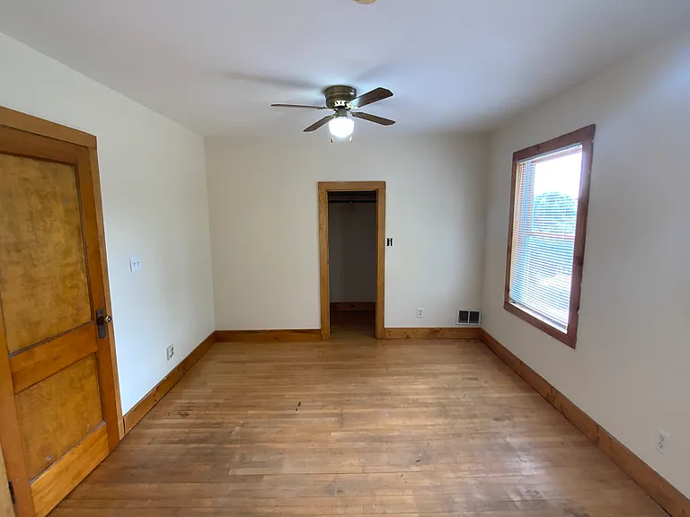 1123 N 21st Street — Photo 37