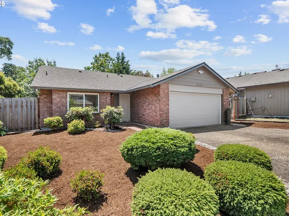 8605 SW Stratford Ct, Tigard, OR 97224