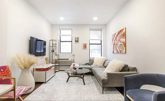 Rented by Mossanen Group | media 2