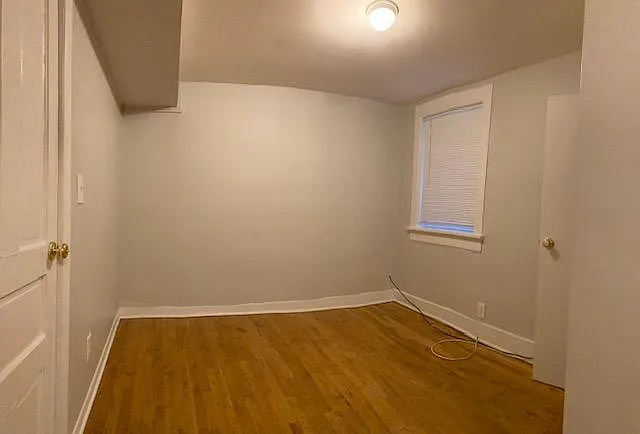 5042 N Oakley Ave #B — Photo 9