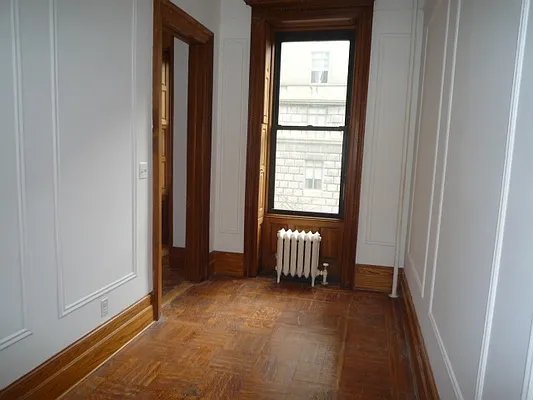 Rented by New Yorker Realty | media 17