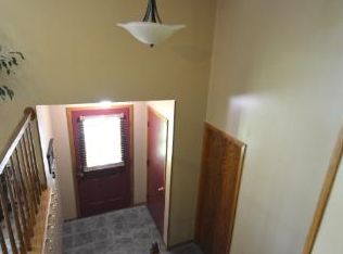 594 Kassel Ln, Chaska, MN 55318