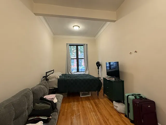 306 E 78th St #1N — Photo 4
