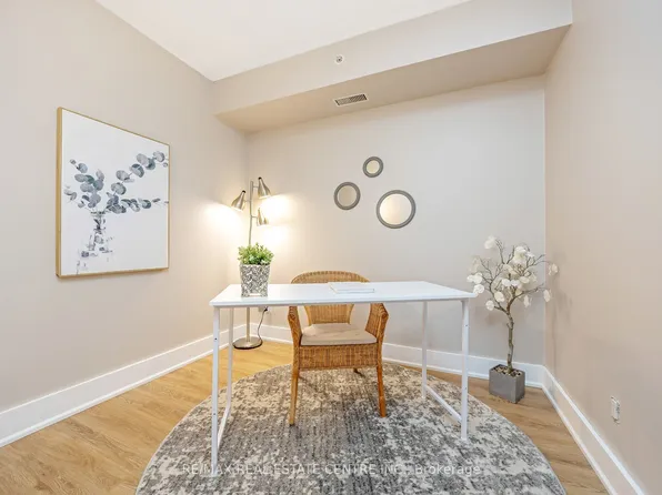 4025 Kilmer Dr #308, Burlington, ON L7M 4M5